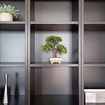 Openview On Metro Station - Easy Parking