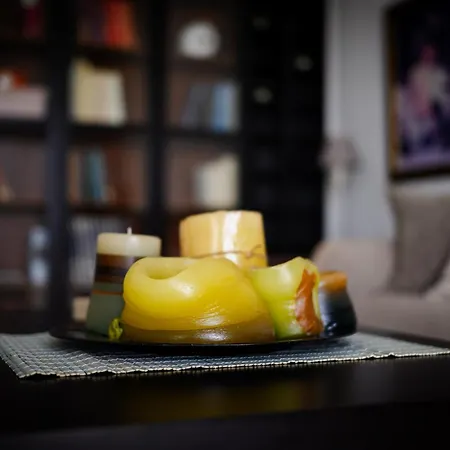 Openview On Metro Station - Easy Parking Salonic